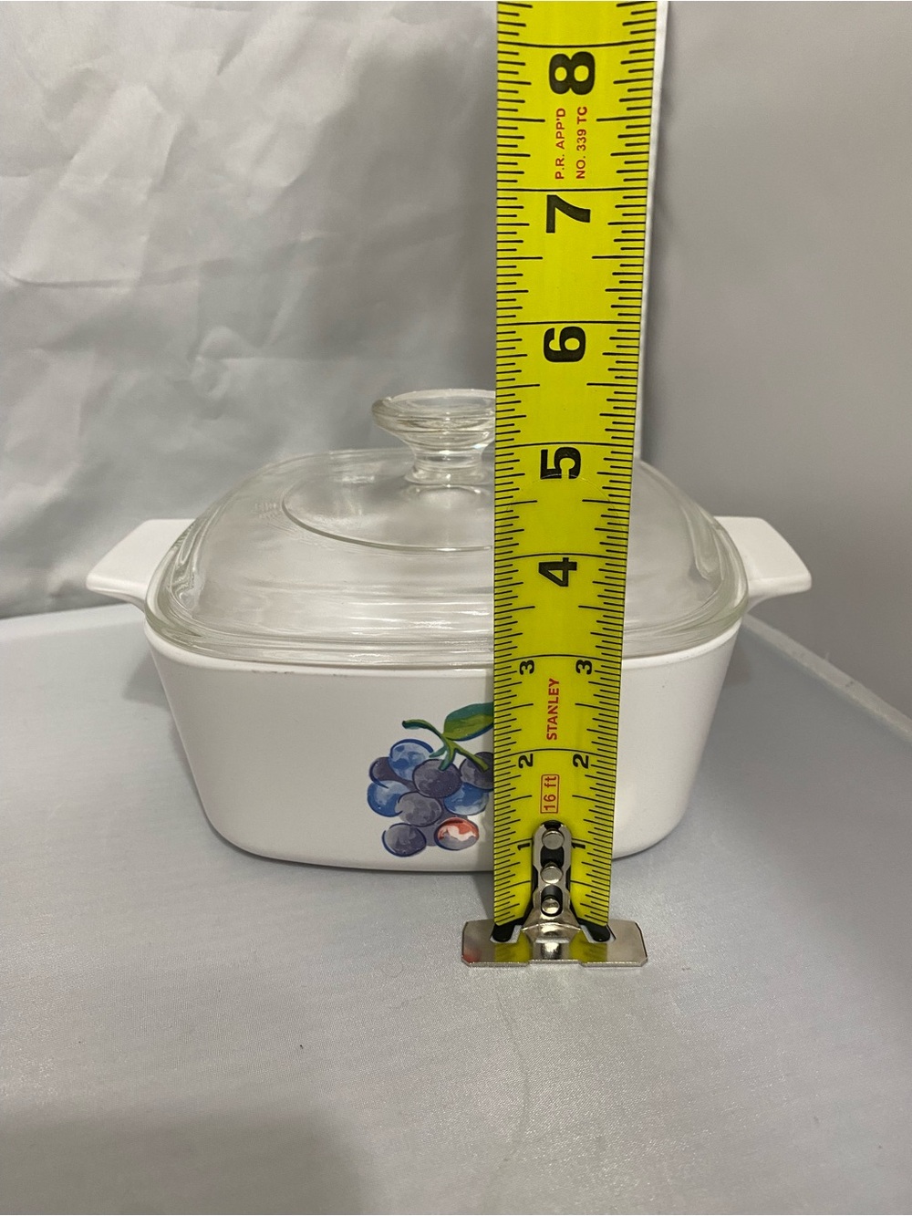Corningware Fruit Basket Set with Bakeware and Mugs - Picture 7 of 16